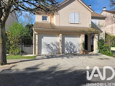 Traditional house in Chevry-Cossigny (77173)