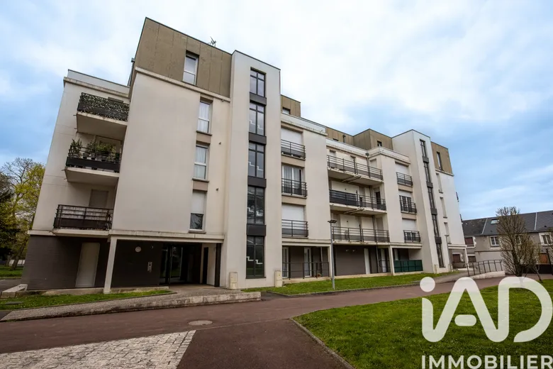 Appartement 1 pièce 36 m² · à Saint-Jean-de-la-Ruelle · 36 m² · 100 000 €