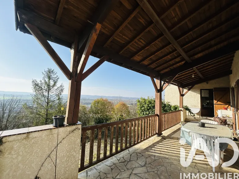 Maison 6 pièces 152 m² · à Port-Sainte-Marie · 152,3 m² · 199 000 €