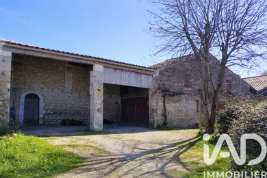 Village house in Fontenay-le-Comte (85200)