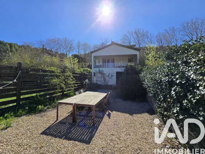 Maison 4 pièces 73 m² · à Villeneuve-les-Corbières · 73 m² · 95 000 €