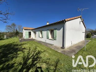 Maison à Périgné (79170)