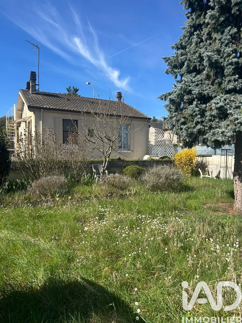 Maison 2 pièces 51 m² · à Saint-Julien-du-Sault · 51 m² · 66 000 €