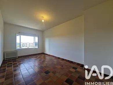 Townhouse in Roquelaure (32810)