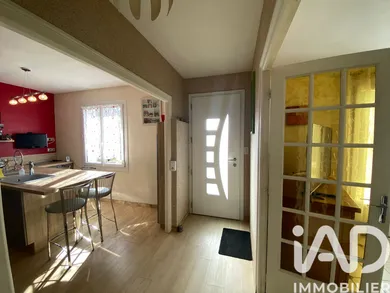 Pavillon à Saint-Georges-de-Noisné (79400)