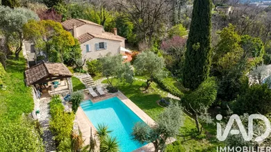 Maison d'architecte à Montauroux (83440)