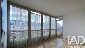 Apartment in Chaville (92370)