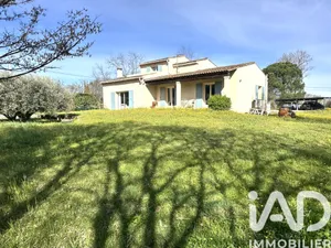 Maison traditionnelle à Saint-Paulet-de-Caisson (30130)