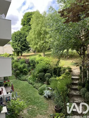 Apartment in Chaville (92370)