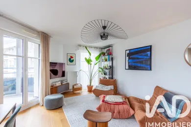 Apartment in Puteaux (92800)