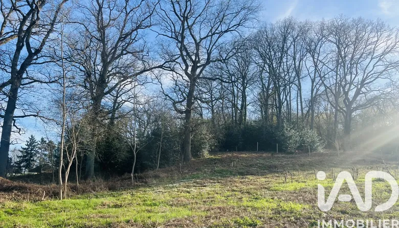 Terrain 2274 m² · à Fère-en-Tardenois · 42 900 €