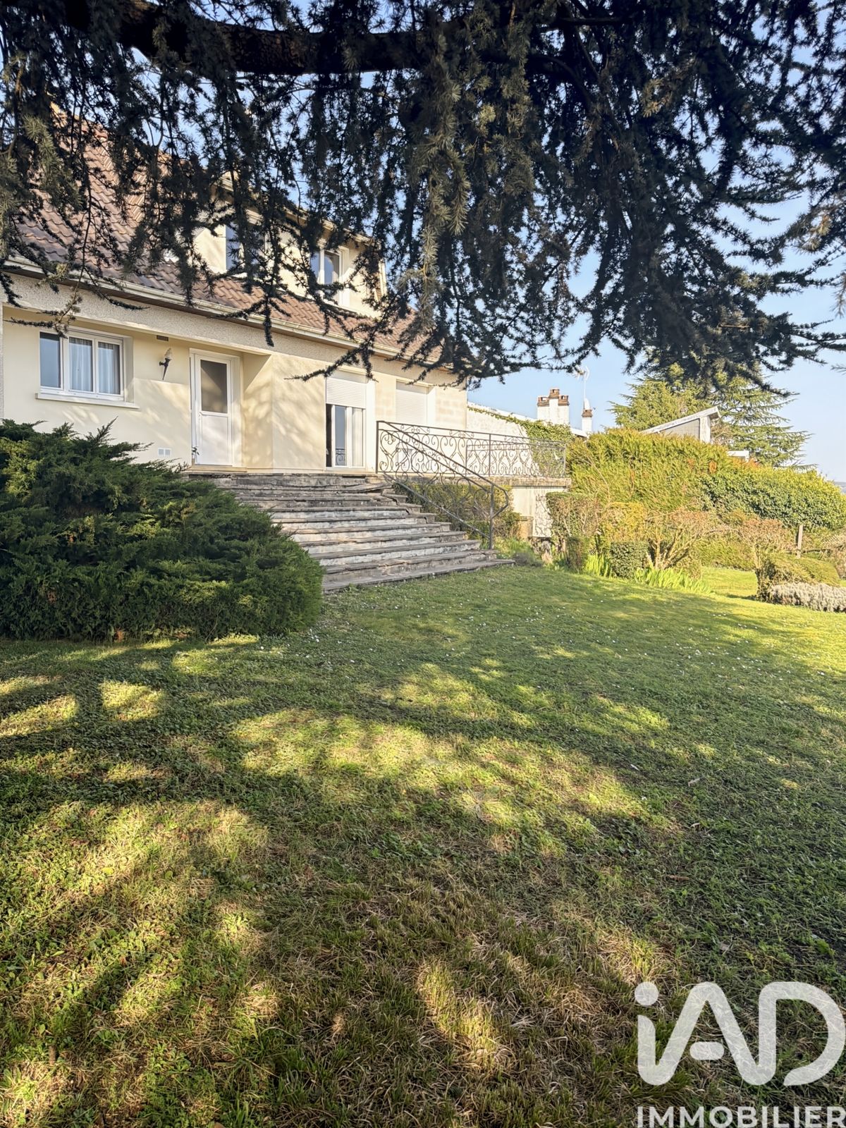 maison à Paron