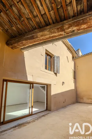 Village house in Grillon (84600)