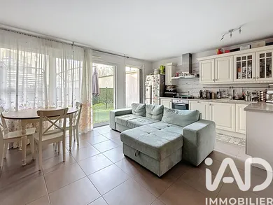 Apartment in Athis-Mons (91200)