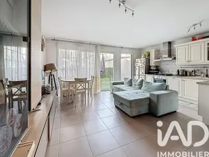 Apartment in Athis-Mons (91200)