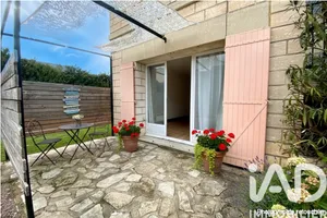 Apartment in Pernes-les-Fontaines (84210)