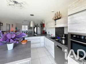 House in Creissan (34370)