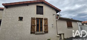 Maison de village à Saint-Bonnet-près-Riom (63200)