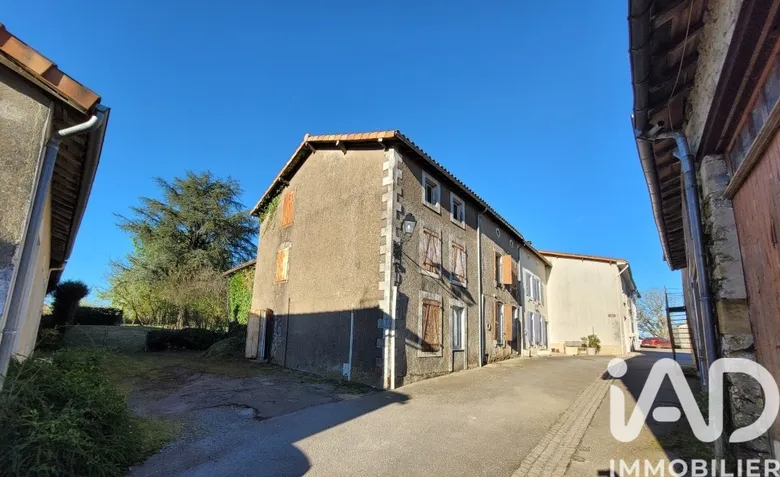 Maison 6 pièces 175 m² · à Saint-Lin · 175 m² · 30 000 €