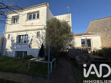 House in La Rochelle (17000)