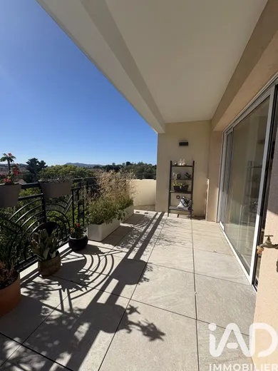 Apartment in Toulon (83100)