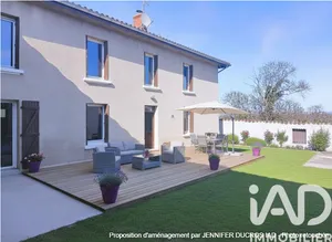 Farm in Bussy-Albieux (42260)