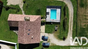 Maison de campagne à Gençay (86160)