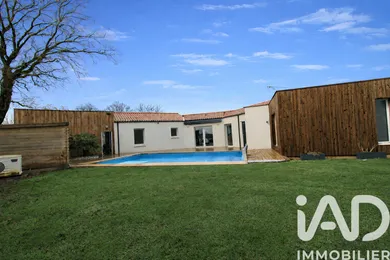 Maison traditionnelle à Chauché (85140)