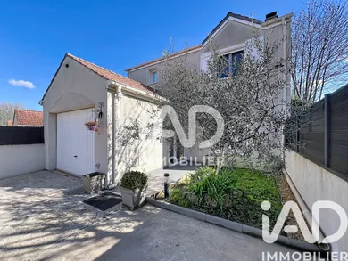 Maison à Pontault-Combault (77340)