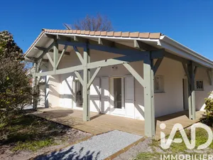 House in Arès (33740)