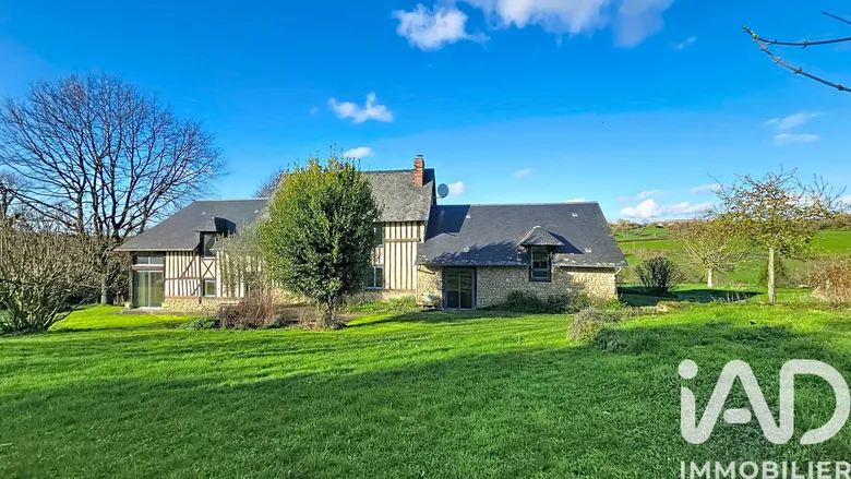 Maison 8 pièces 204 m² · à Cambremer · 204 m² · 475 000 €