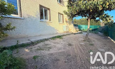 Apartment in Ollioules (83190)