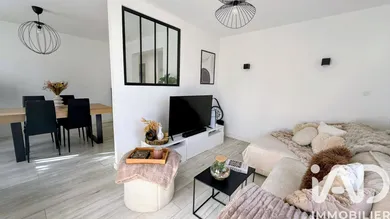 Apartment in Ollioules (83190)