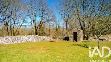 Land in Nespouls (19600)