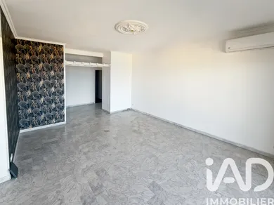 Apartment in San-Martino-di-Lota (20200)
