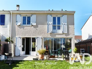 House in Montigny-le-Bretonneux (78180)