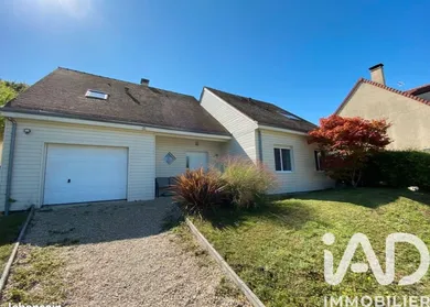 Maison d'architecte à Dormelles (77130)