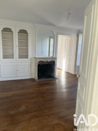 Appartement à Fontainebleau (77300)