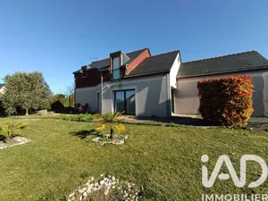 Detached house in Doué-en-Anjou (49700)