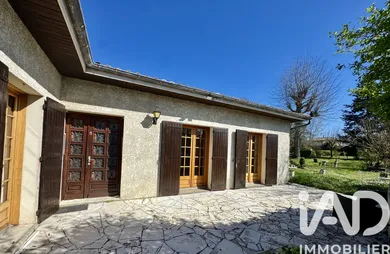 Maison à Saint-Médard-en-Jalles (33160)