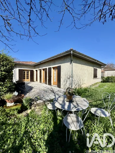 Maison à Saint-Médard-en-Jalles (33160)