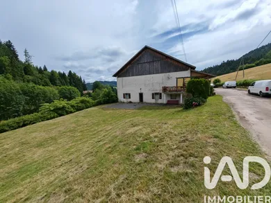 Building in Villers-le-Lac (25130)