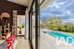 Architectural house in Forcalquier (04300)