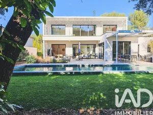 Architectural house in Castelnau-le-Lez (34170)