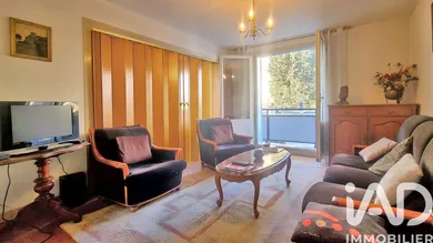 Apartment in Grenoble (38100)