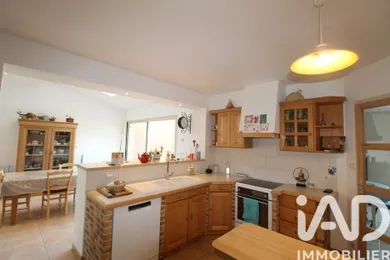 Maison traditionnelle à Yvré-l'Évêque (72530)