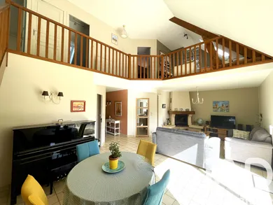 Maison traditionnelle à Yvré-l'Évêque (72530)