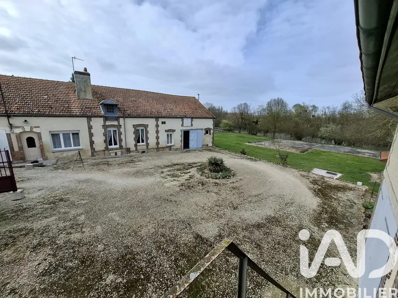 Maison 4 pièces 105 m² · à Charny-le-Bachot · 105 m² · 185 000 €