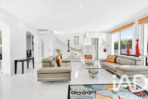 Maison à Mandelieu-la-Napoule (06210)