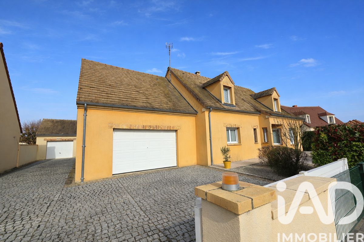 maison à Sours